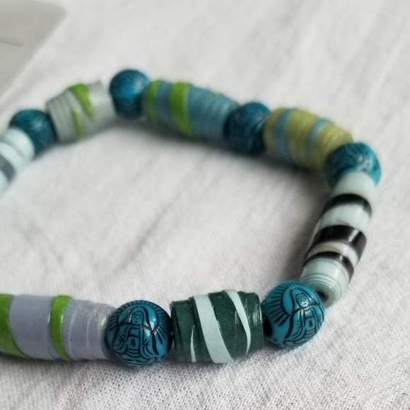 💥Stretch bracelet set, stone and paper bead - Picture 2 of 3